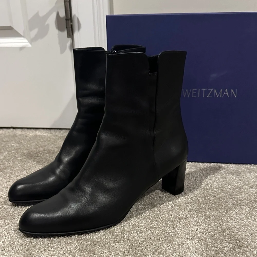 Stuart Weitzman Black Bootie Sz 11.5 - Picture 1 of 7